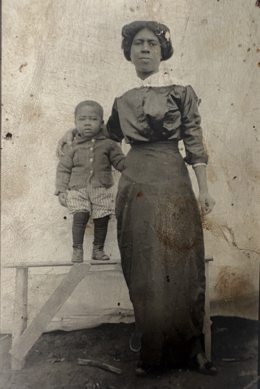 ANTIQUE  AFRICAN AMERICAN MOTHER AND SON EDWARDIAN PERIOD ORIGINAL STUDIO RPPC