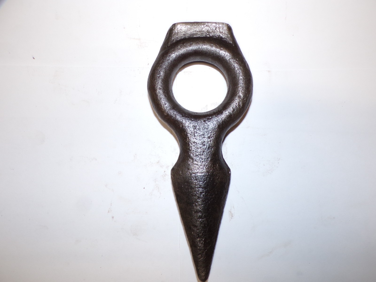 Vintage  S  Log Dog - 6 1/2\