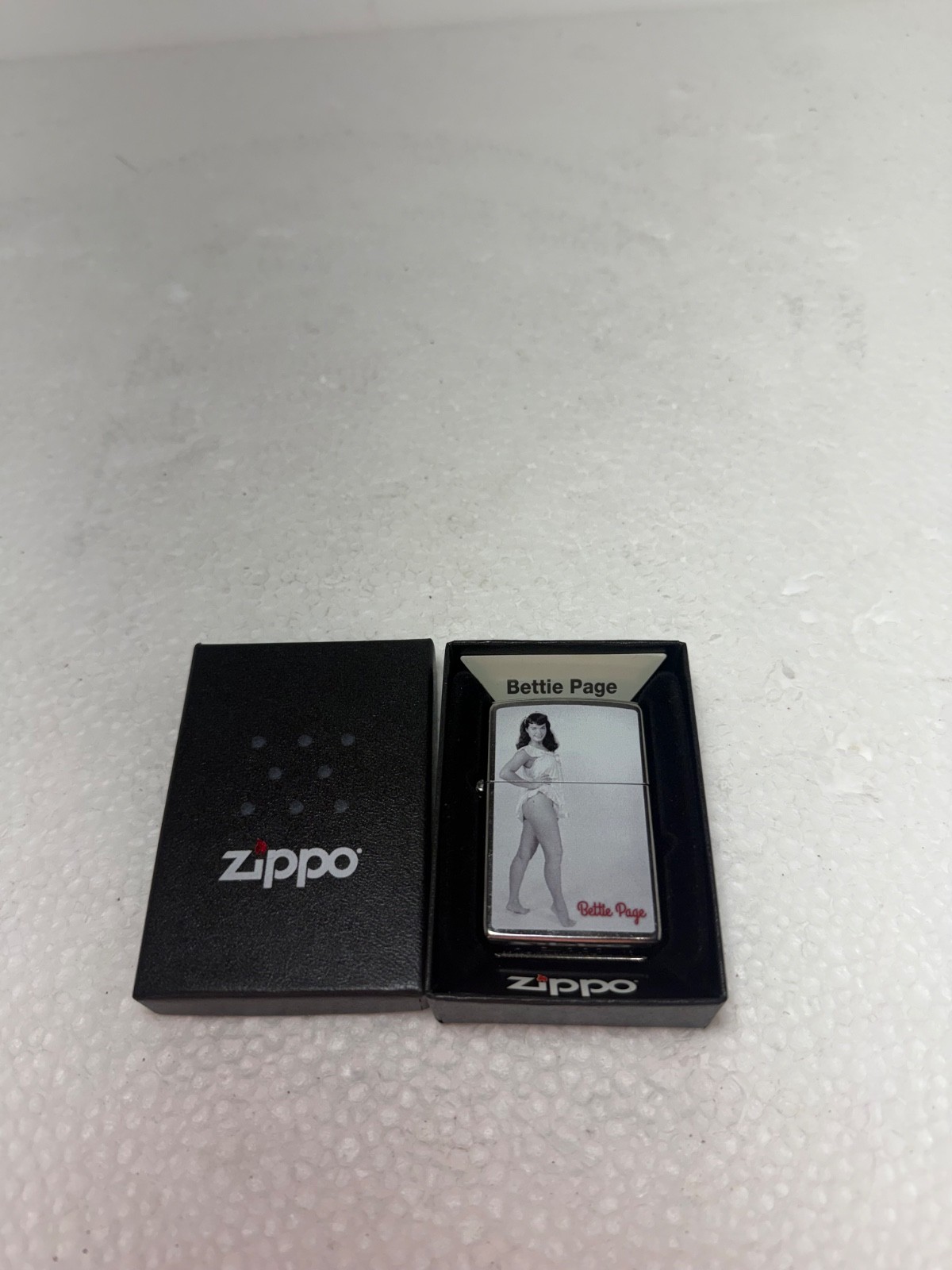 Zippo Lighter Bettie Page New