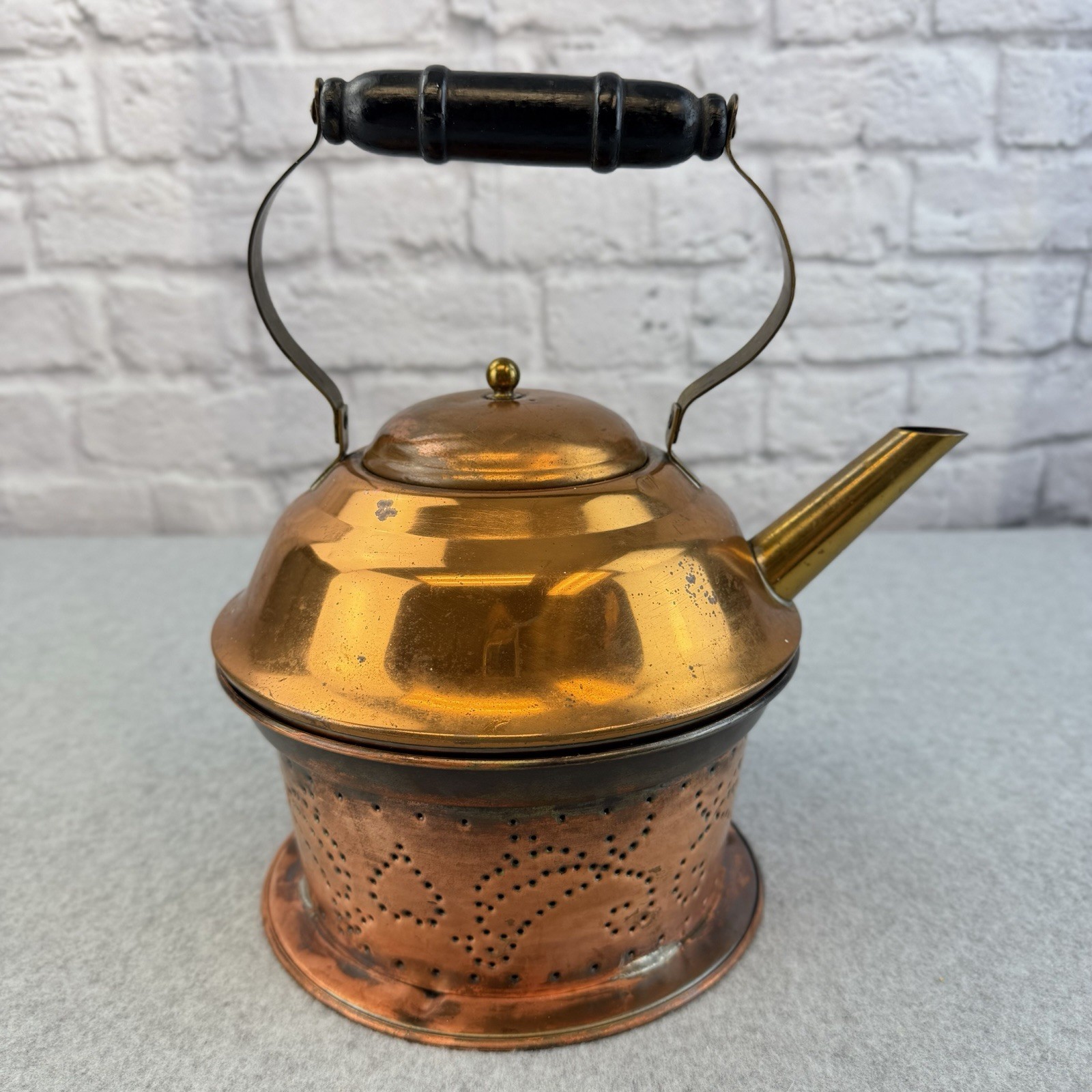 Vintage Pfaltzgraff Village Coppercraft Guild Copper Teapot Warmer USA