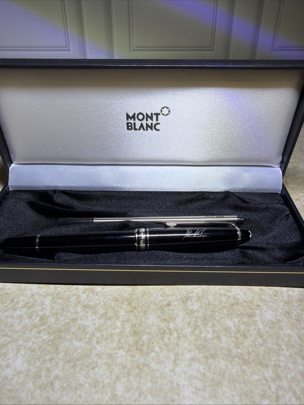 Montblanc Meisterstuck Signed By US Senator John Kerry Rollerball Pen & Case