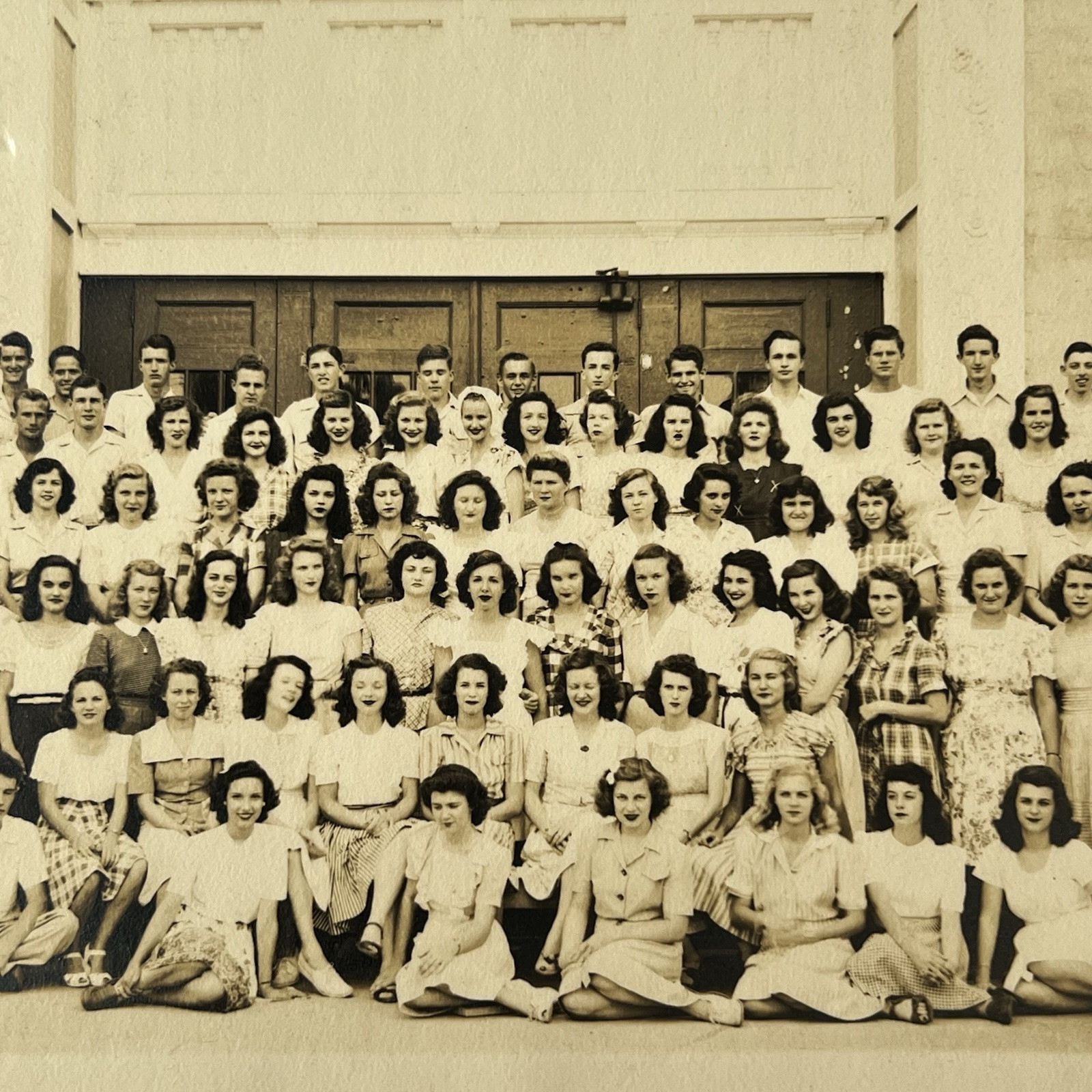 Vintage B&W Snapshot Group Young Men & Women School University?