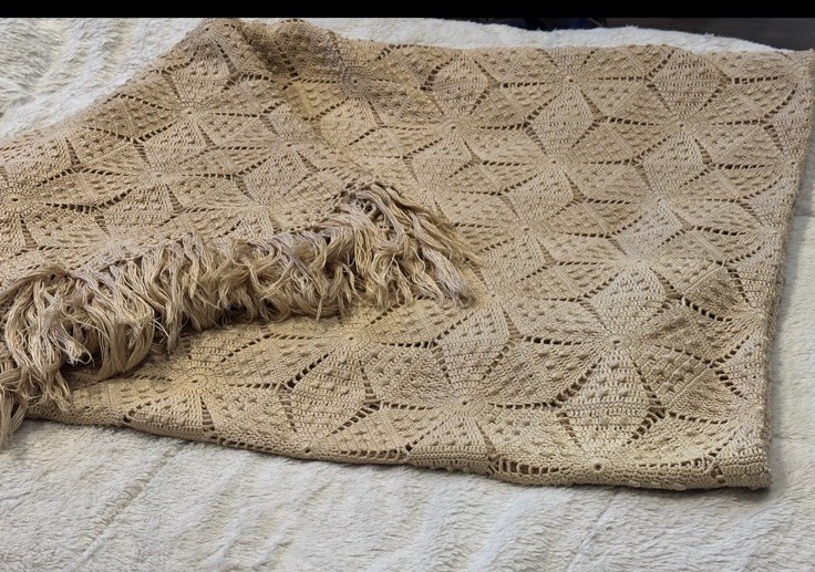 1930s Vintage Hand Crochet Bedspread Six Point Star Popcorn Ecru Fringe 94x106