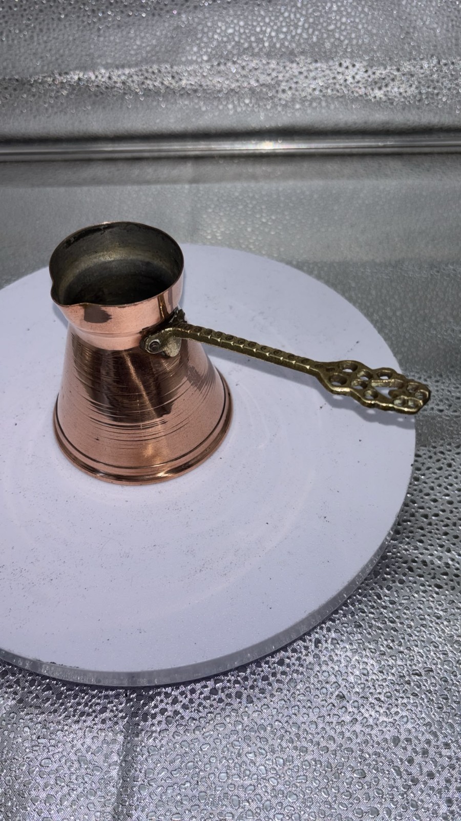 A vintage Copper scoop/measure