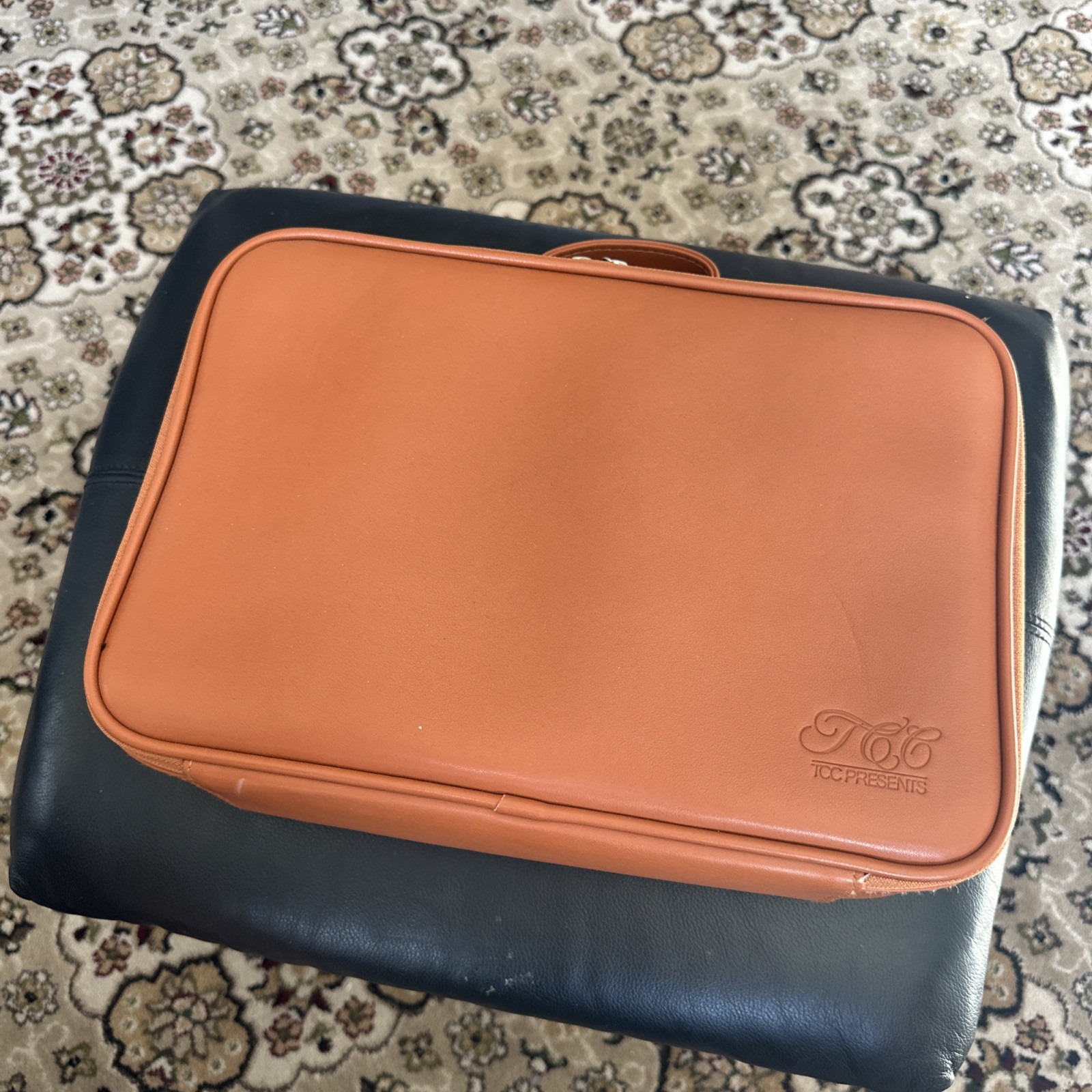 Luxury Close-Up Bag Camel Brown Case by TCC Magician Organiser Close Up Leather