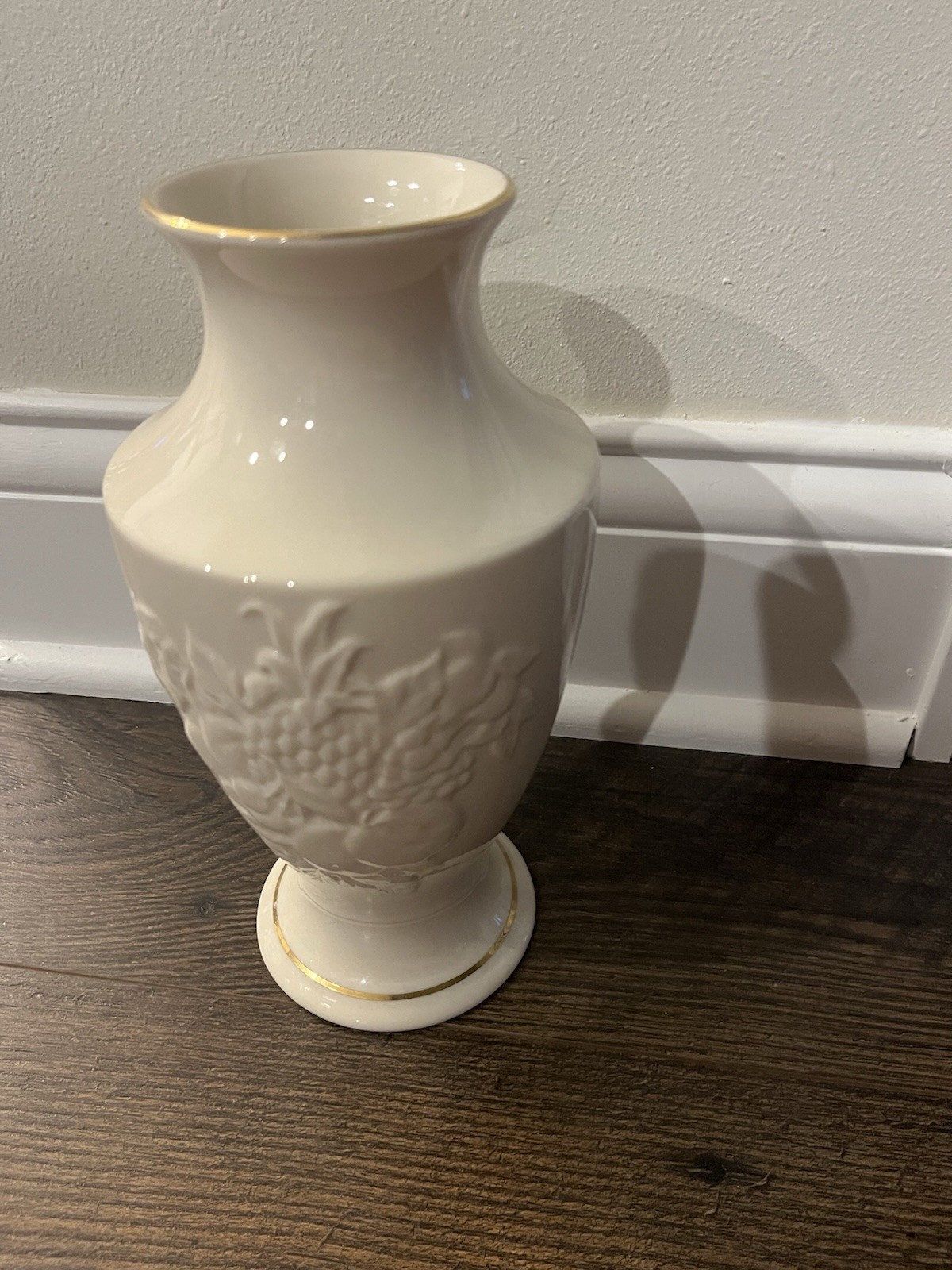 LENOX LARGE VASE FRUIT OF LIFE 9.25