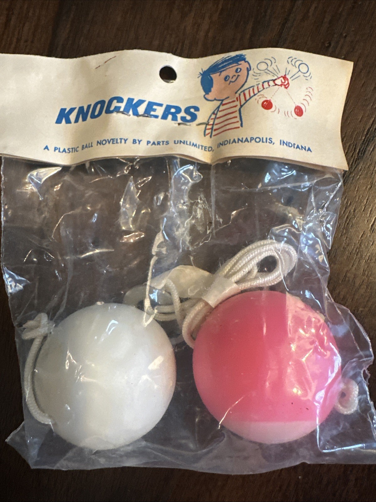 Vintage 60's -70's KNOCKERS Clackers NEW IN PKG. PINK & White