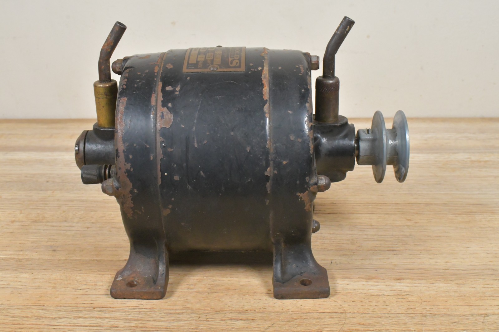 Untested - Antique 1910's - 1920's REYNOLD'S Electric Company AC Motor Type A