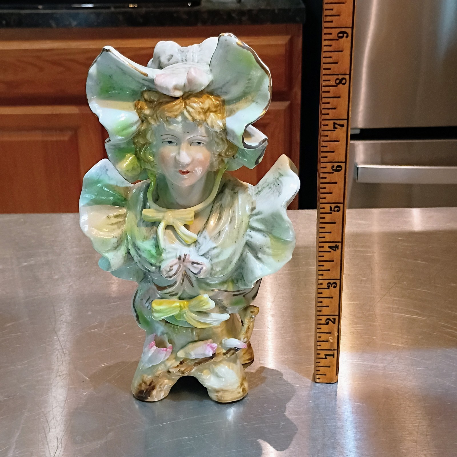 Vintage Bisque porcelain figurine bust depicting a woman Victorian dress #8090
