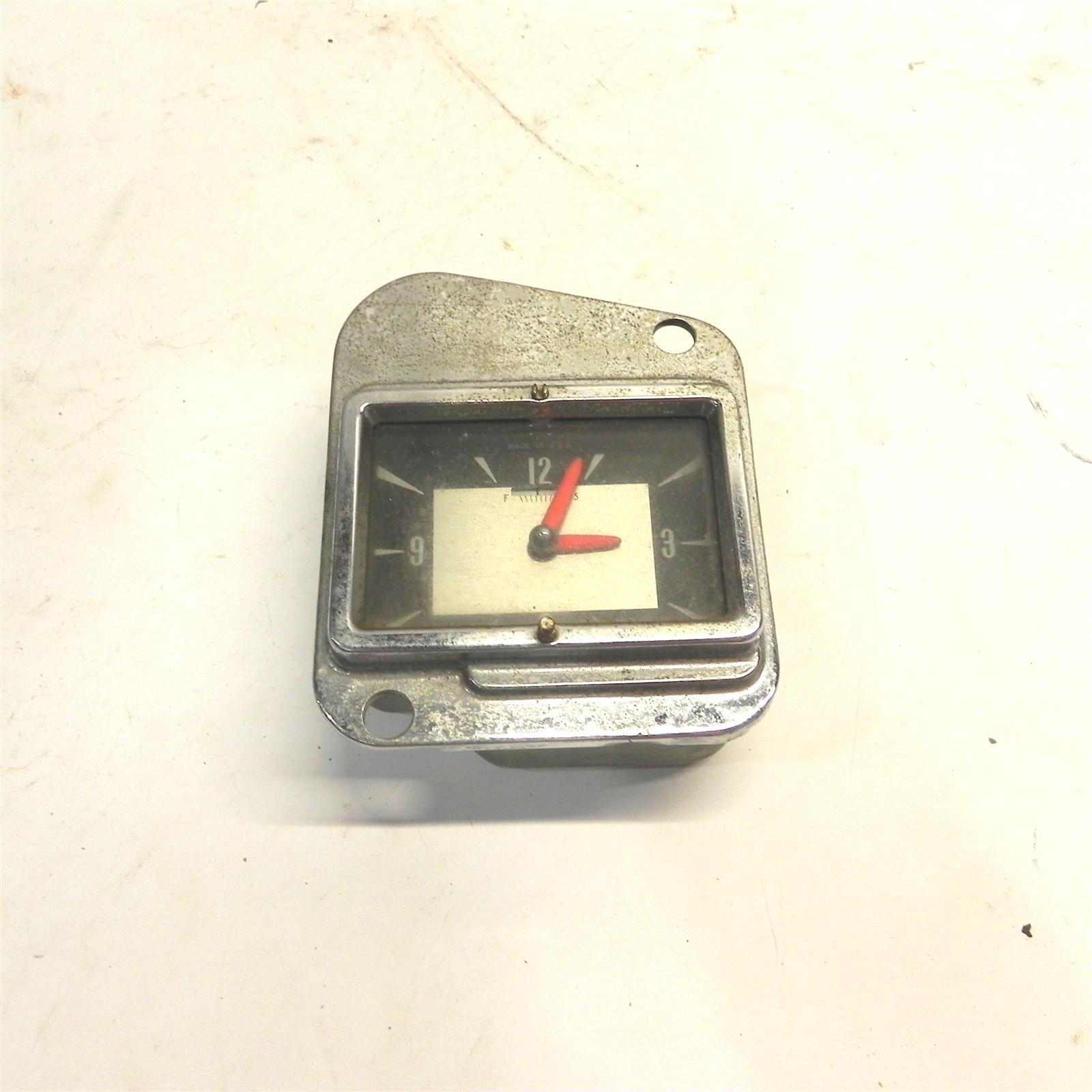 1952-1954 FORD WESTCLOX DASH CLOCK USED WEAR  VINTAGE