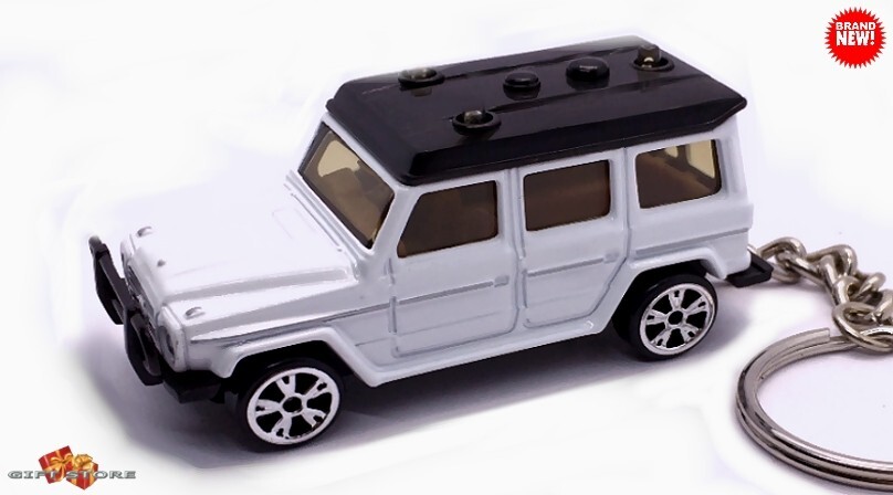 🎁🚦🆕 VERY RARE KEY CHAIN WHITE MERCEDES G CLASS G WAGON/WAGEN 💕GREAT GIFT💕🎁