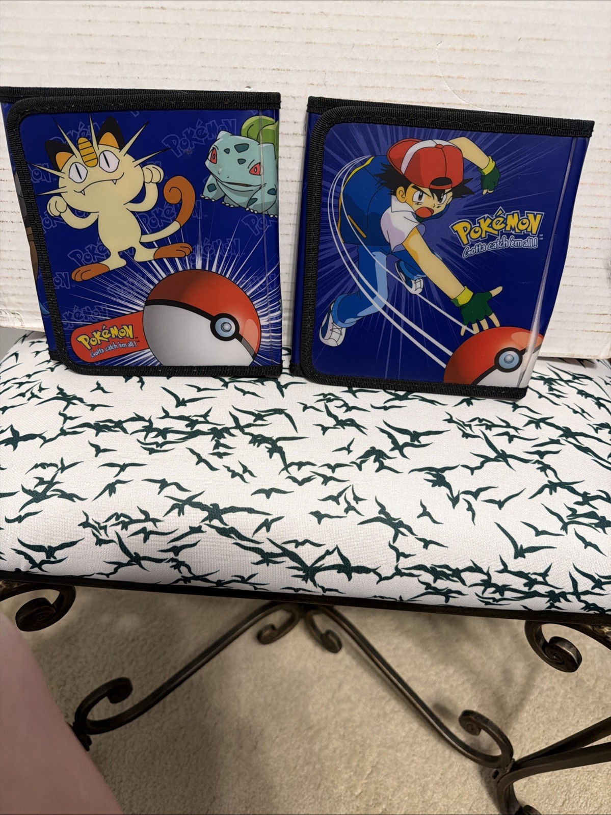Vintage 1999 Pokemon Blue Gotta Catch Em All 12 CD/Game Storage Case Nintendo