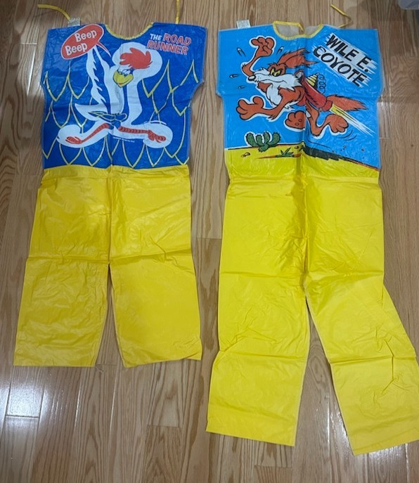 Vtg 1970s Road Runner (M) & Wile E. Coyote (L) Halloween Costume Collegeville