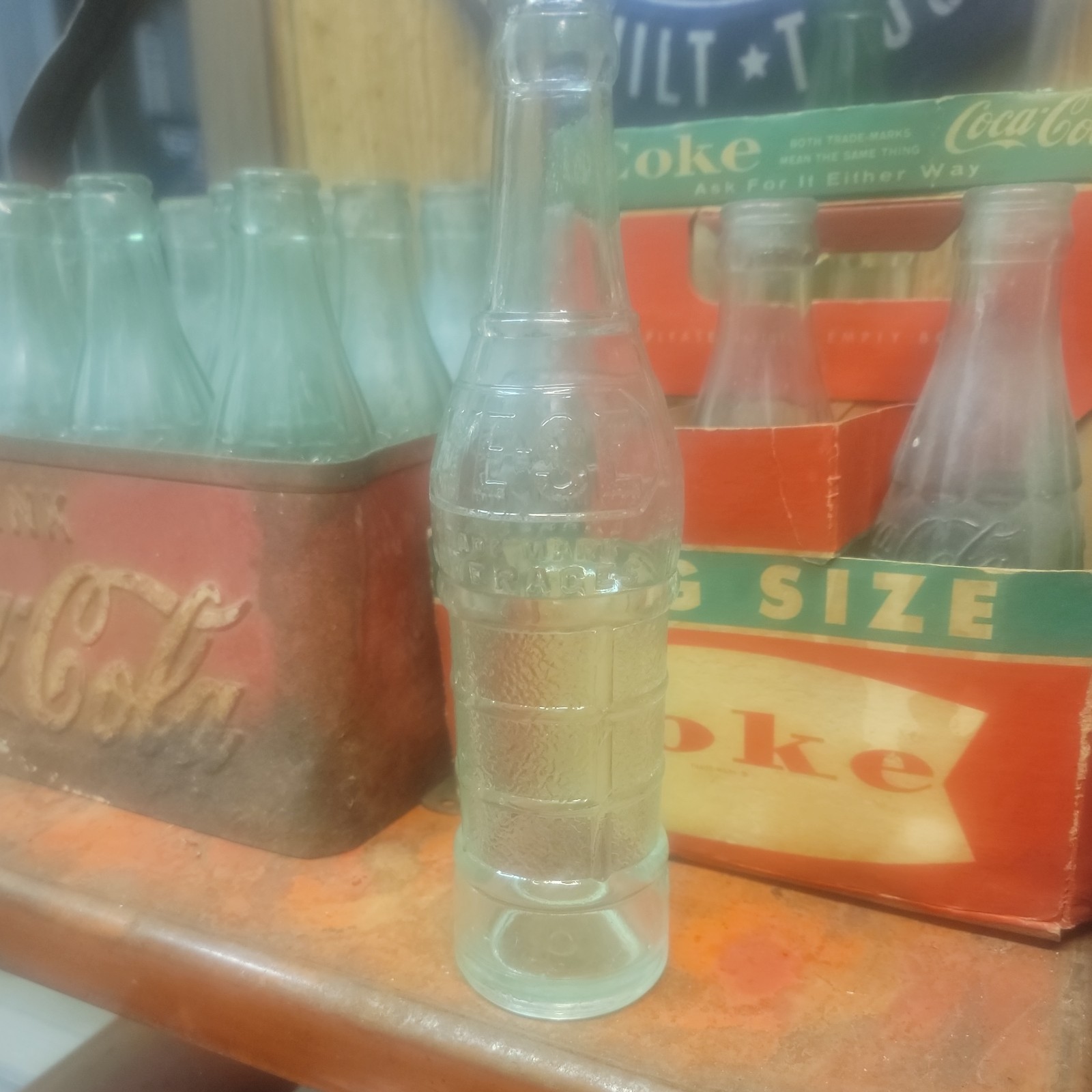 VINTAGE EYE-SE BEVERAGES SODA BOTTLE 9 OZ CLEAR GREEN GLASS Chattanooga