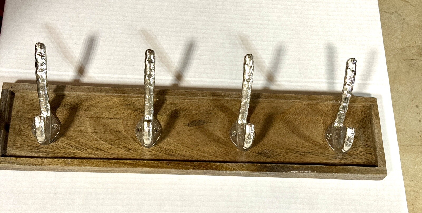 Wood Hanger Coat Rack 6 Metal Hooks Hangers Made In India 22x5 NEW