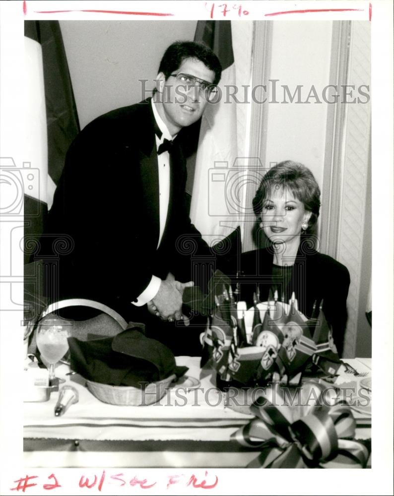 1993 Press Photo Mike Calogero with Sue Ellen Canizaro at honoree dinner
