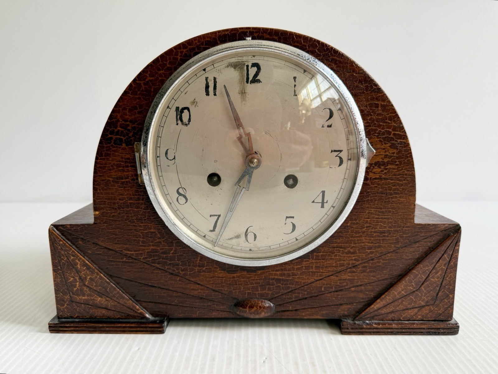 Vintage 1936 Bee Ess Wood Mantle Clock Round Top, For Parts Or Repair