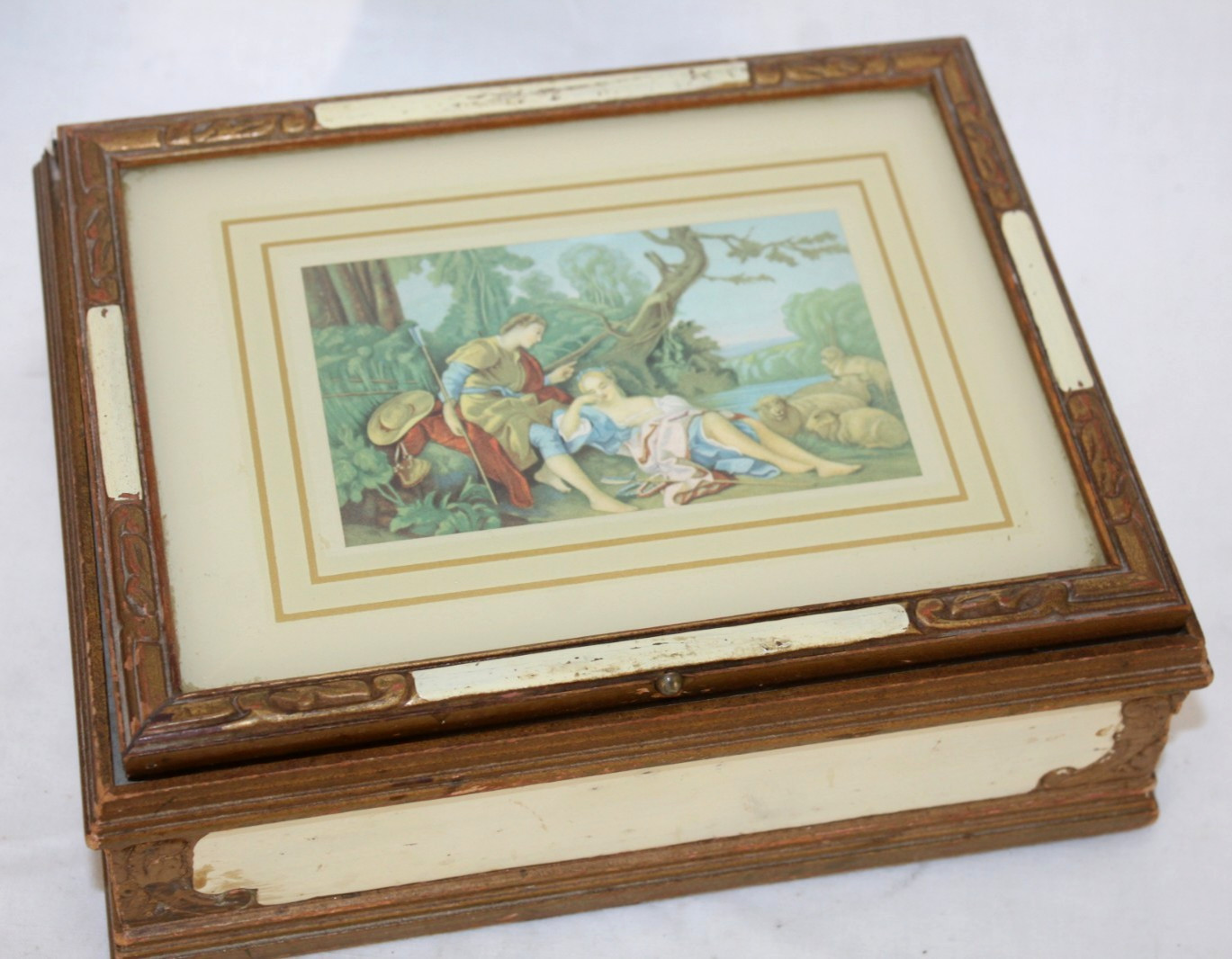 Vintage French Jewelry / Vanity Box, 9