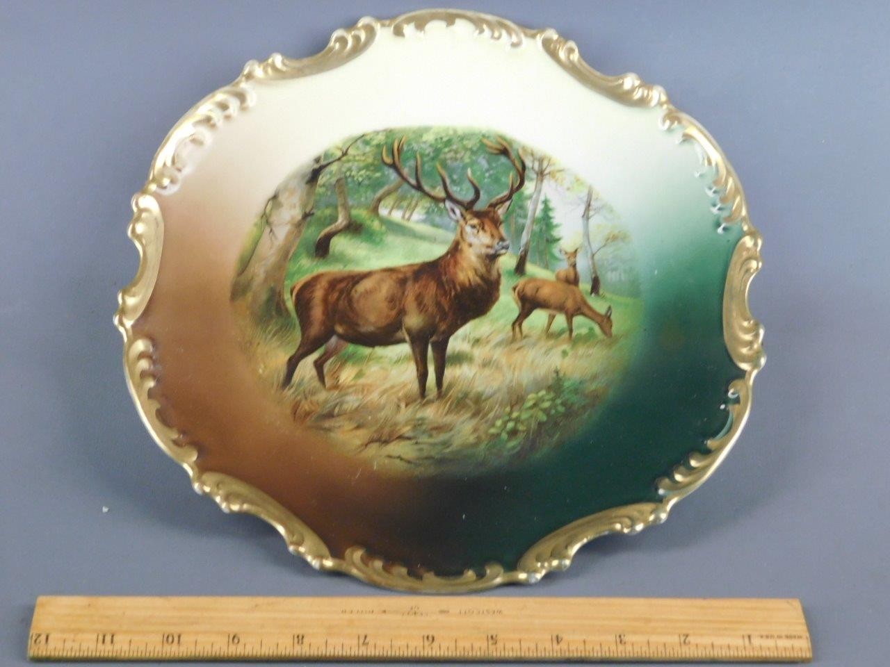 ANTIQUE ROYAL MUNICH BAVARIA FINE PORCELAIN  STAG DEER WALL CABINET PLATE 11.5\'\'