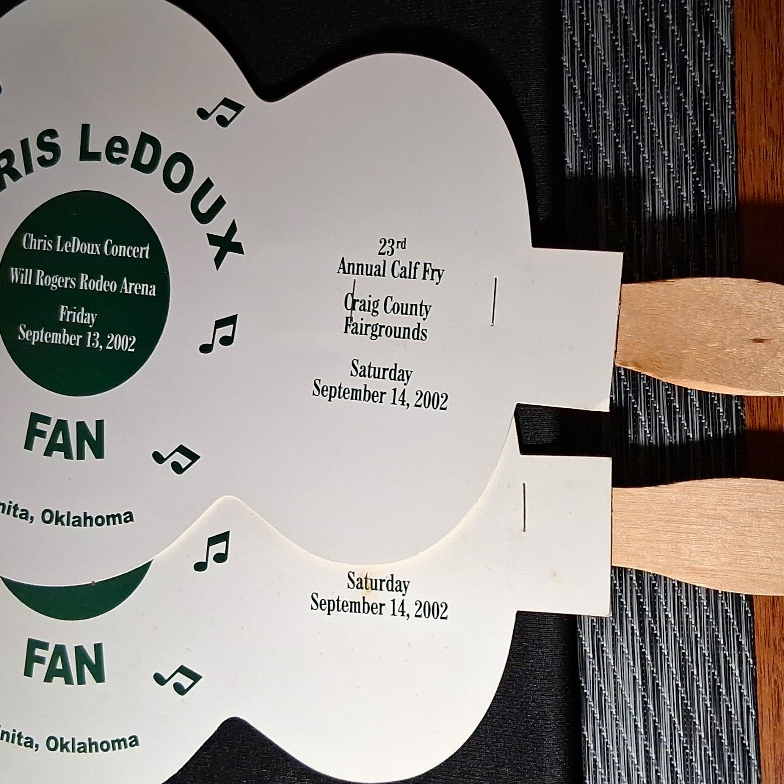Chris LeDoux Tulsa OK Annual Golf Tourney Hand Fan Sept 14 2002 White/Green