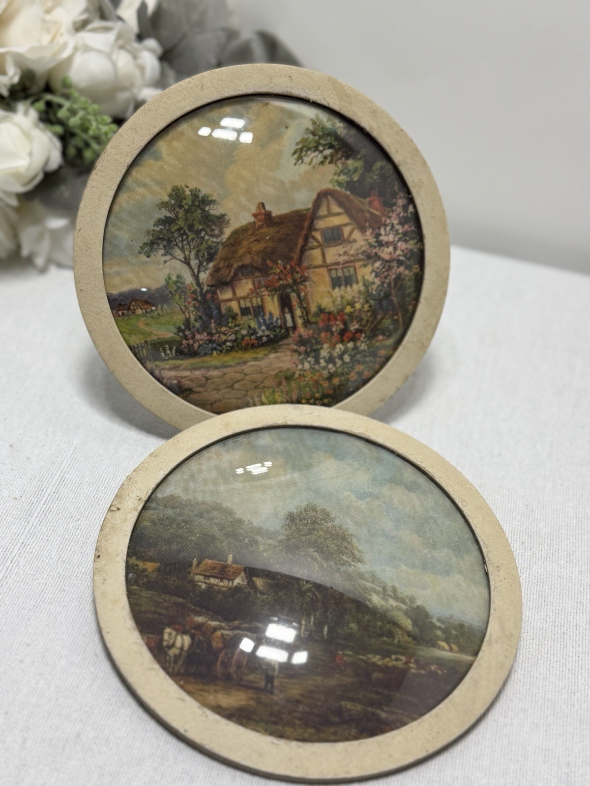 Vintage Pair 2 Floral Round  Cardboard Frame Convex Glass Pictures 7” Diam