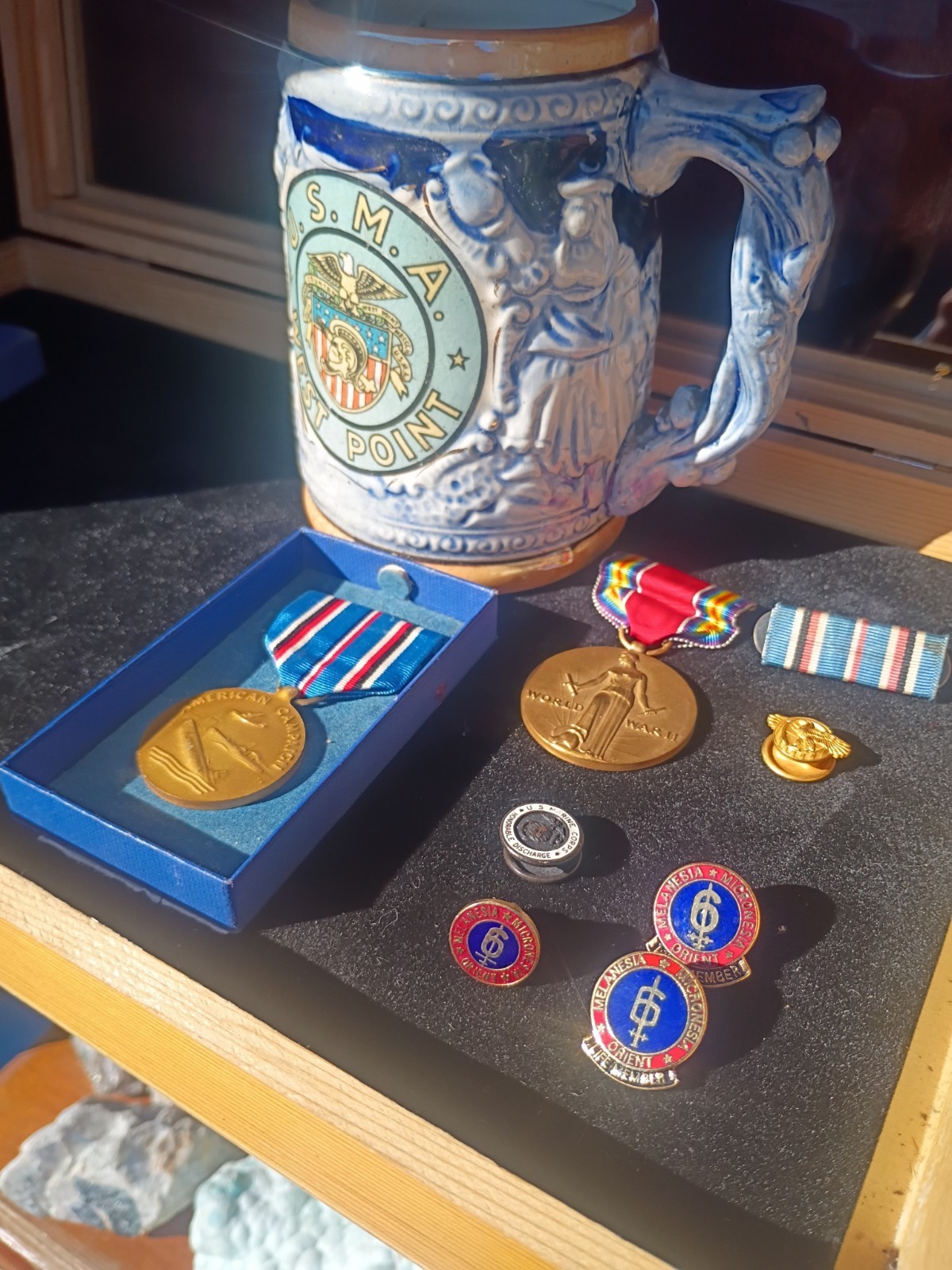 World War 2 Veterans / Victory Medal Lot W Antique Mug, Nice Lot