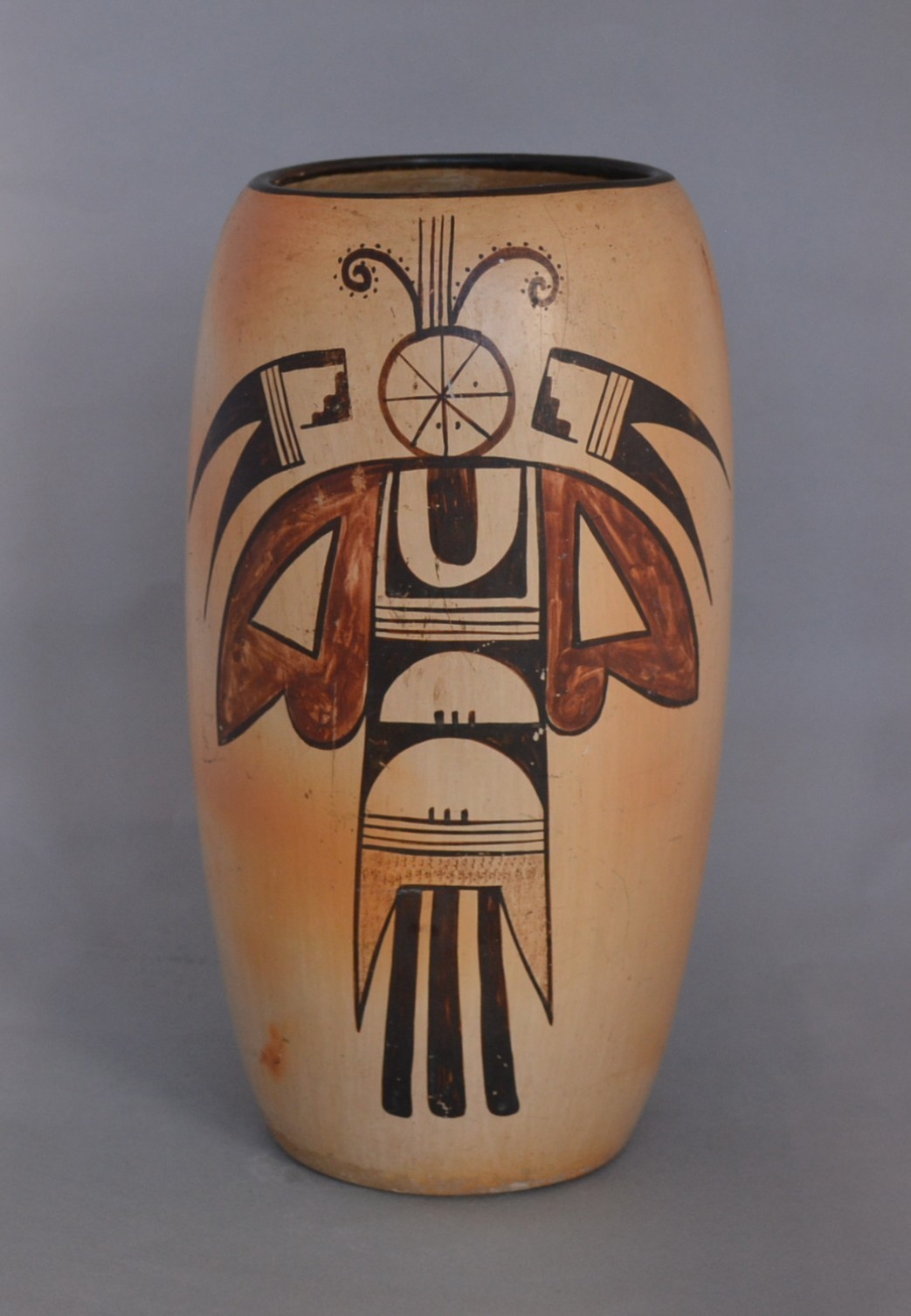 Sadie Adams (1905-1995)  Large Hopi Cylinder Jar Pot - Large Moth Figures - 11\