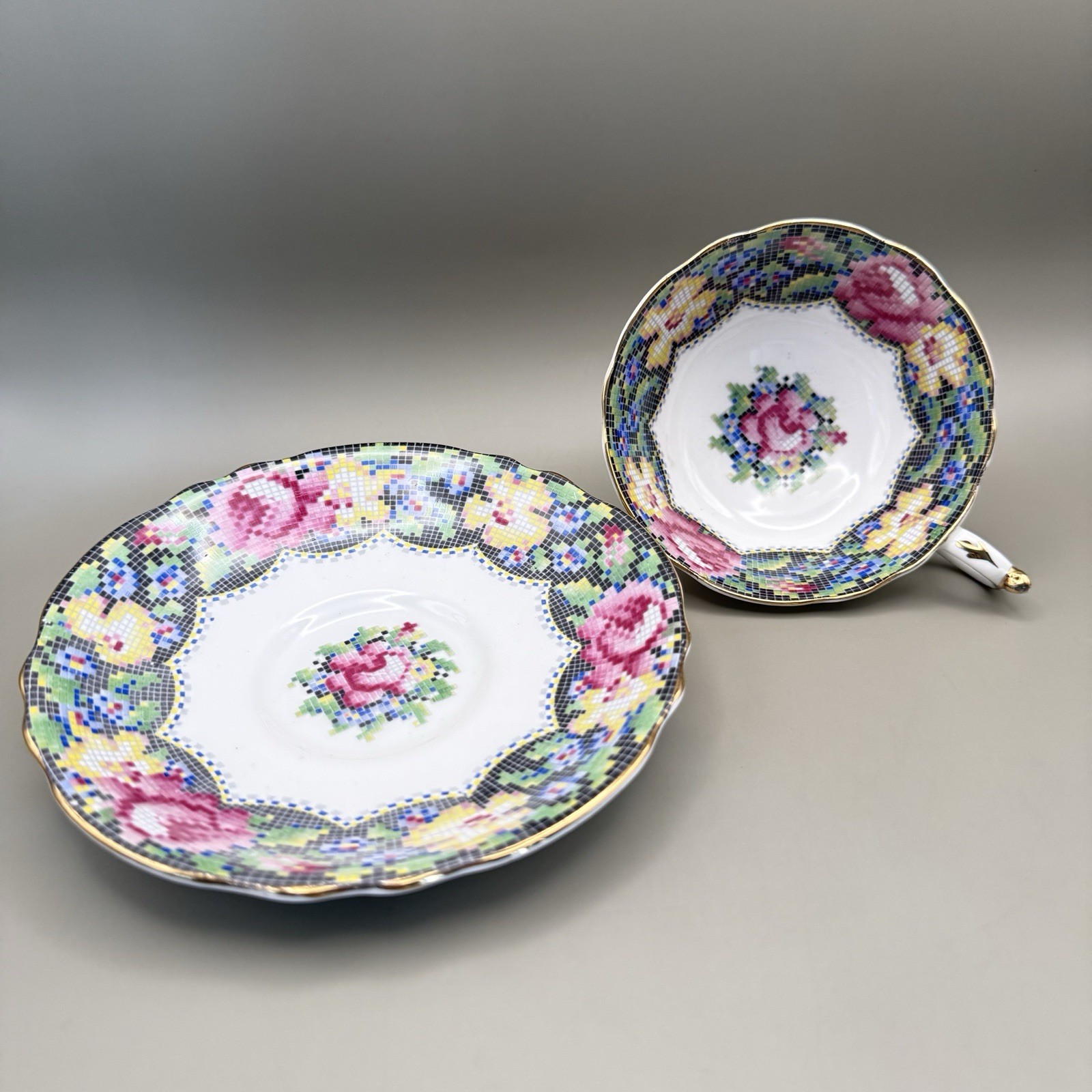 Vtg Paragon Double Warrant Teacup Saucer Gingham Rose Needlepoint Bone China Eng