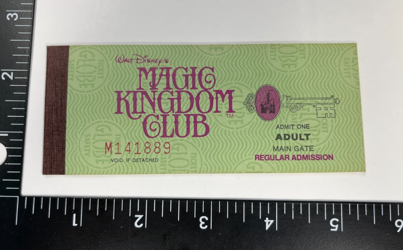 Disneyland Vintage Complete Magic Kingdom Club Ticket Book 1980s Unused Rare B