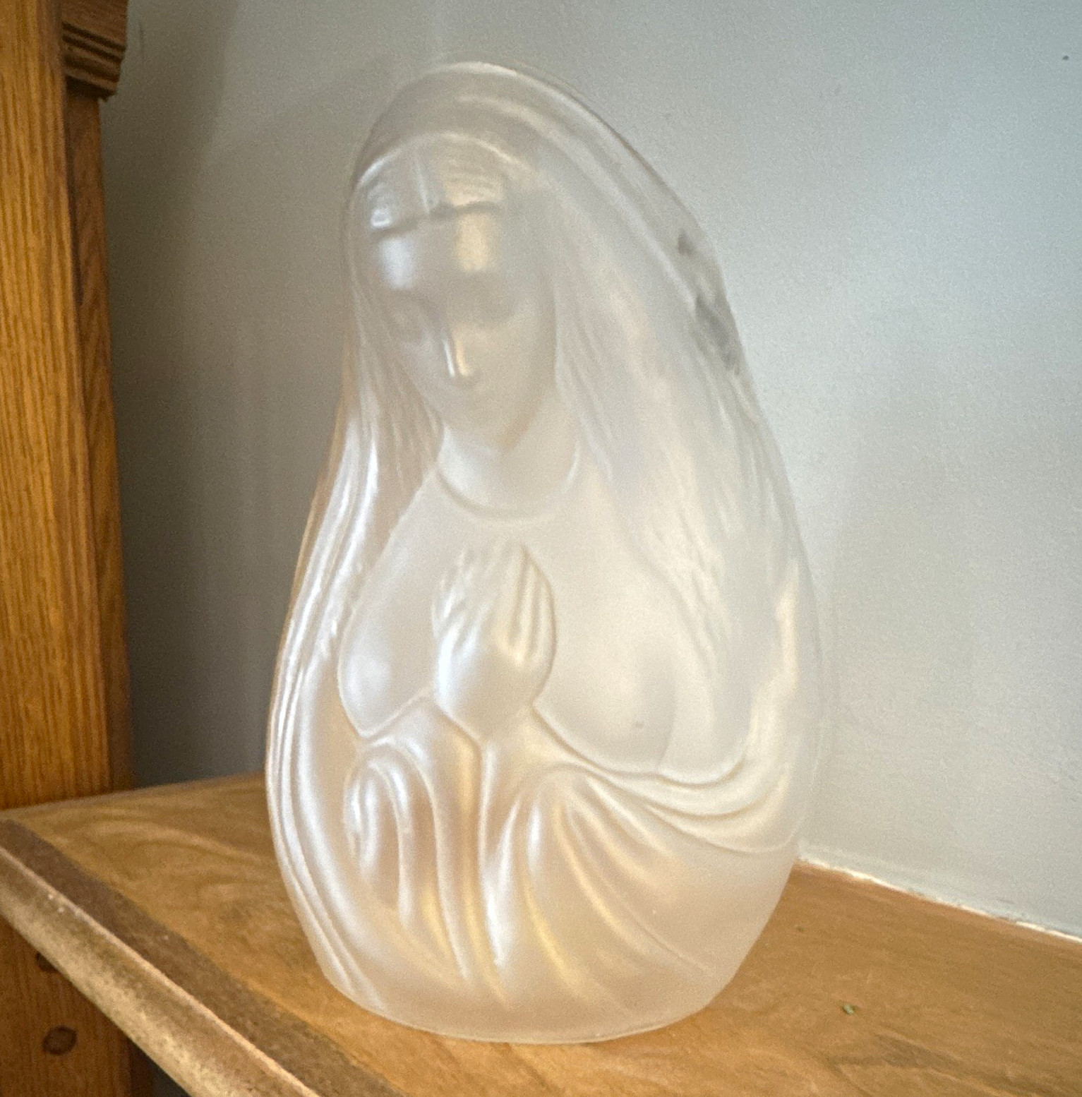 Fenton Handmade Frosted Glass Virgin Mary Praying Lighted Statue Figurine
