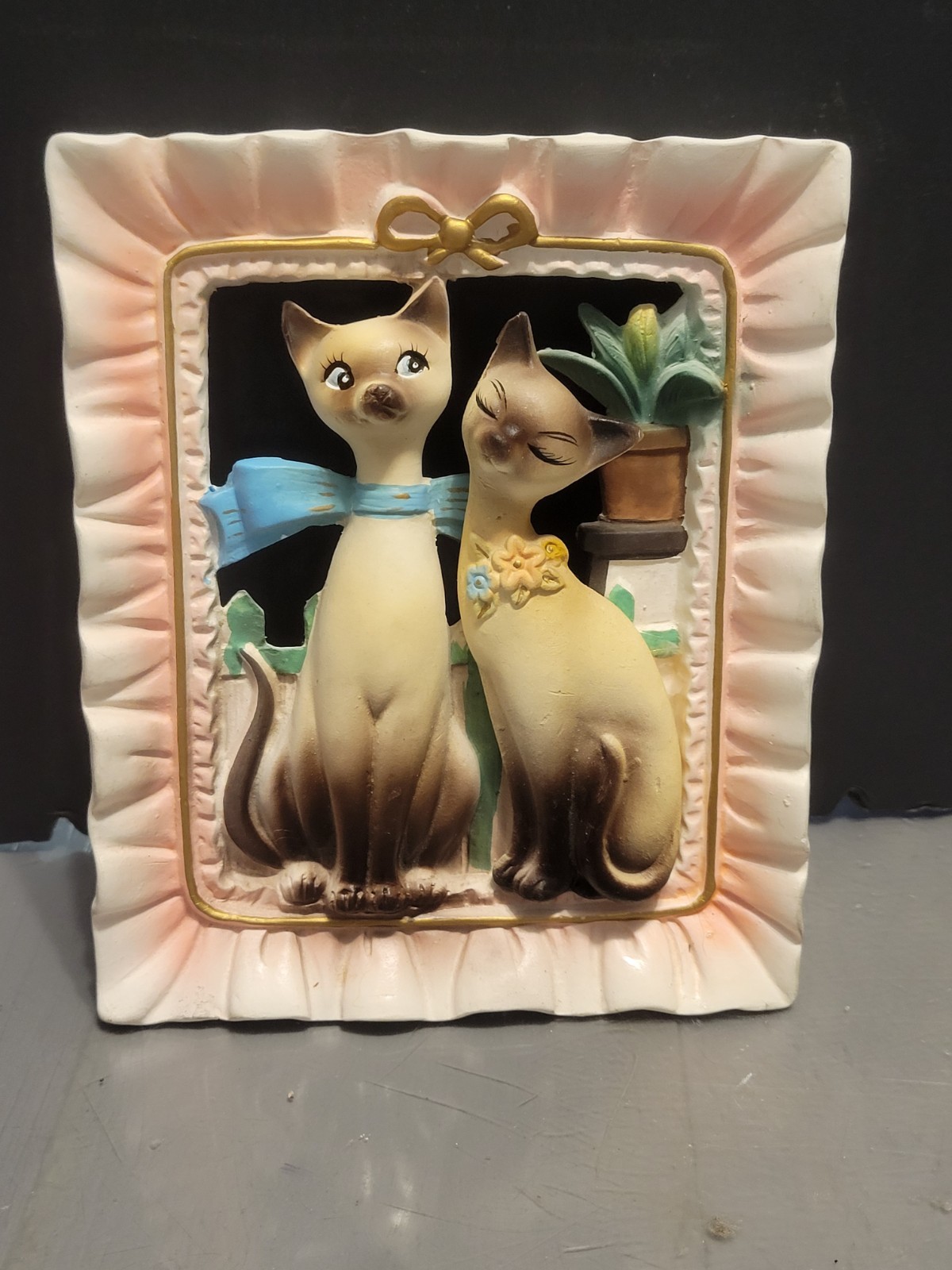 MCM Napco Siamese Cats Wall Plaque 3D Hanging Figurine Anthropomorphic 
