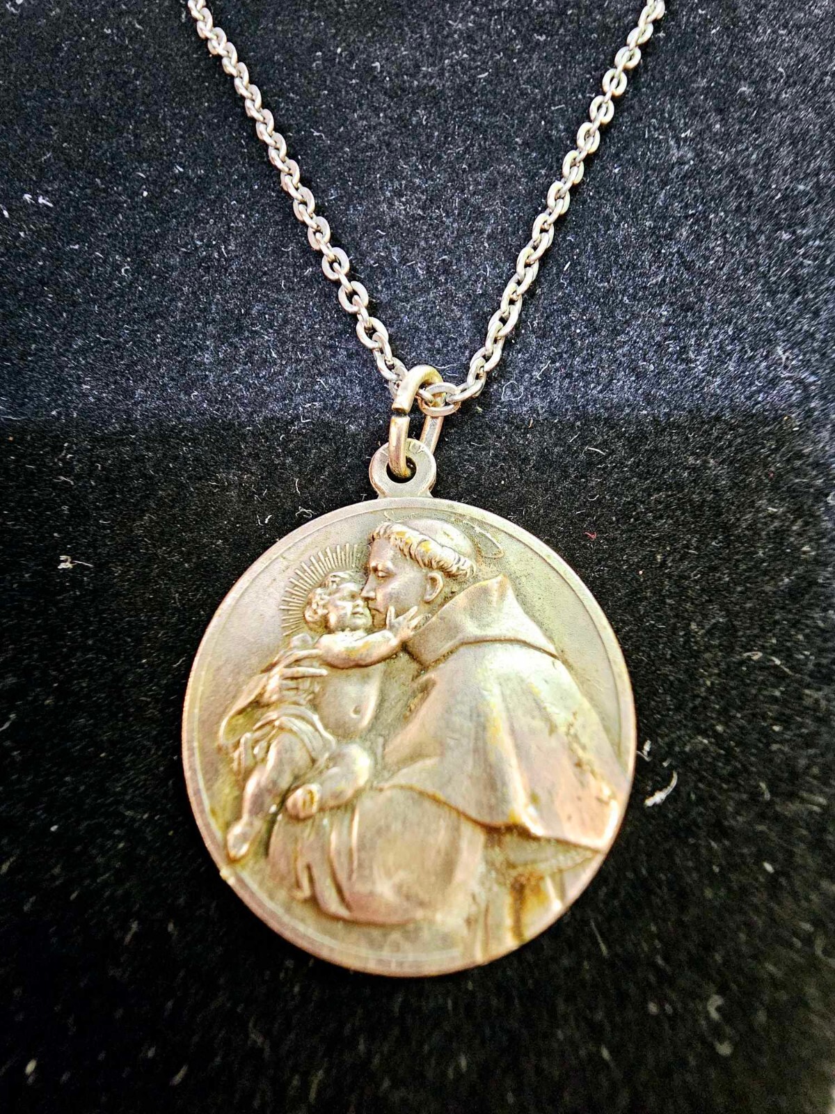 Silvertone St Anthony Medal /Pendant Padova w Chain Necklace Magnetic Clasp -S29