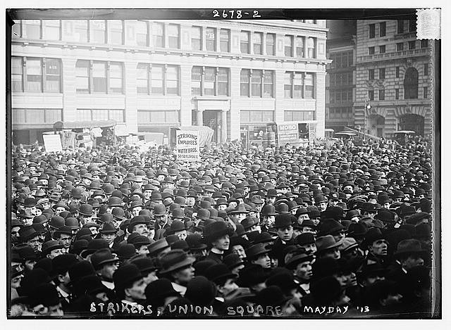 Photo:New York City Union Square May Day Parade Strikers Crowd 1913