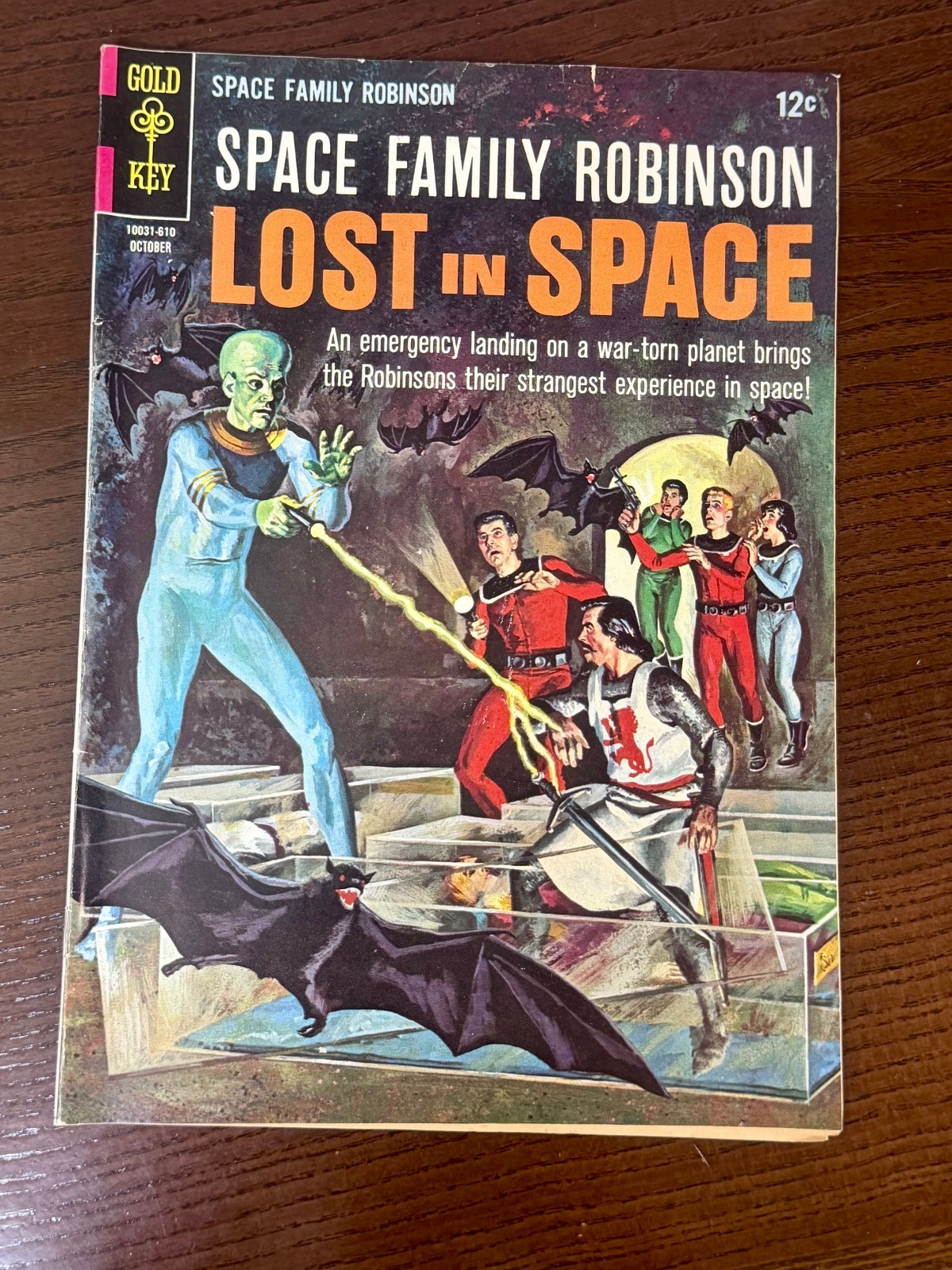 Space Family Robinson Lost in Space #18 Gold Key 1966 Spiegle Silver Age FN/VF