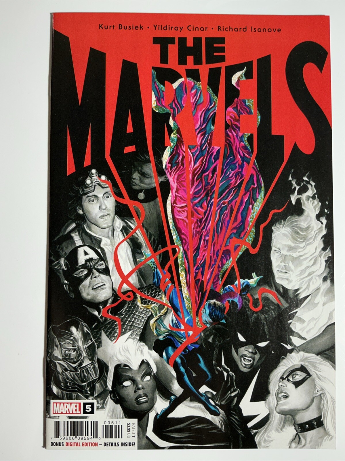 The Marvels #5 2021 9.4 NM Marvel Comic Book Comics Modern Age Single Issue