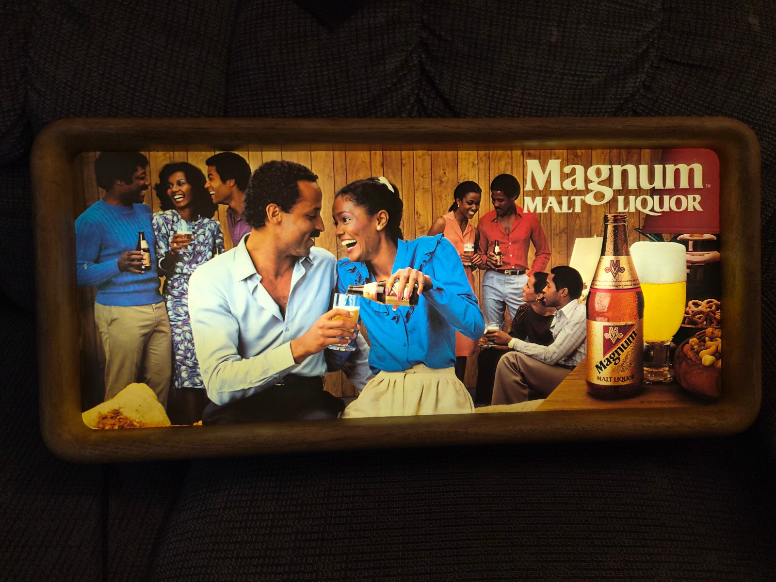 Vintage 1982 Magnum Malt Liquor Beer Lighted Sign lit Miller Brewing Company