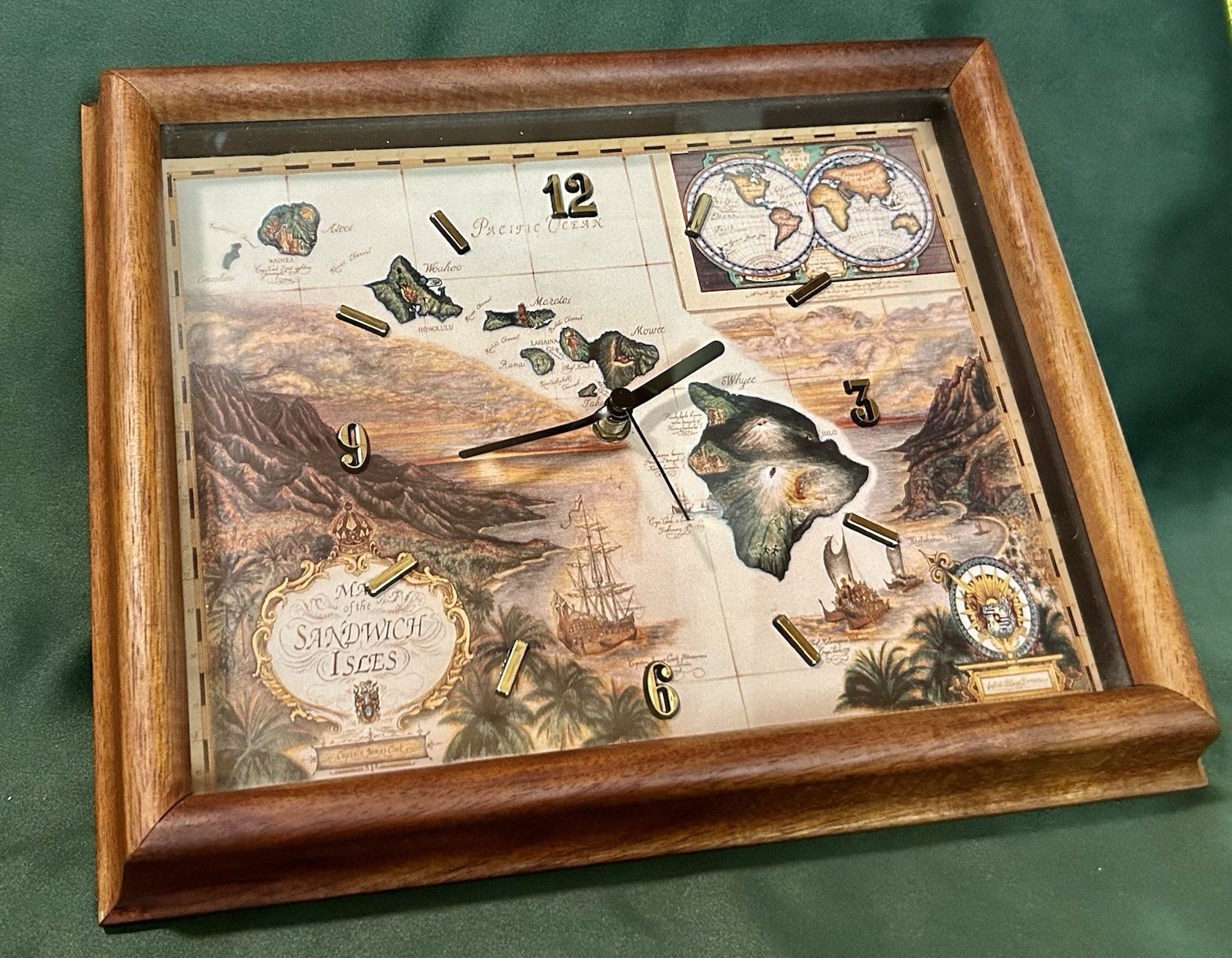 VINTAGE HAWAIIAN  SOLID KOA WOOD CLOCK w/ MAP OF SANDWICH ISLANDS Blaise Domino
