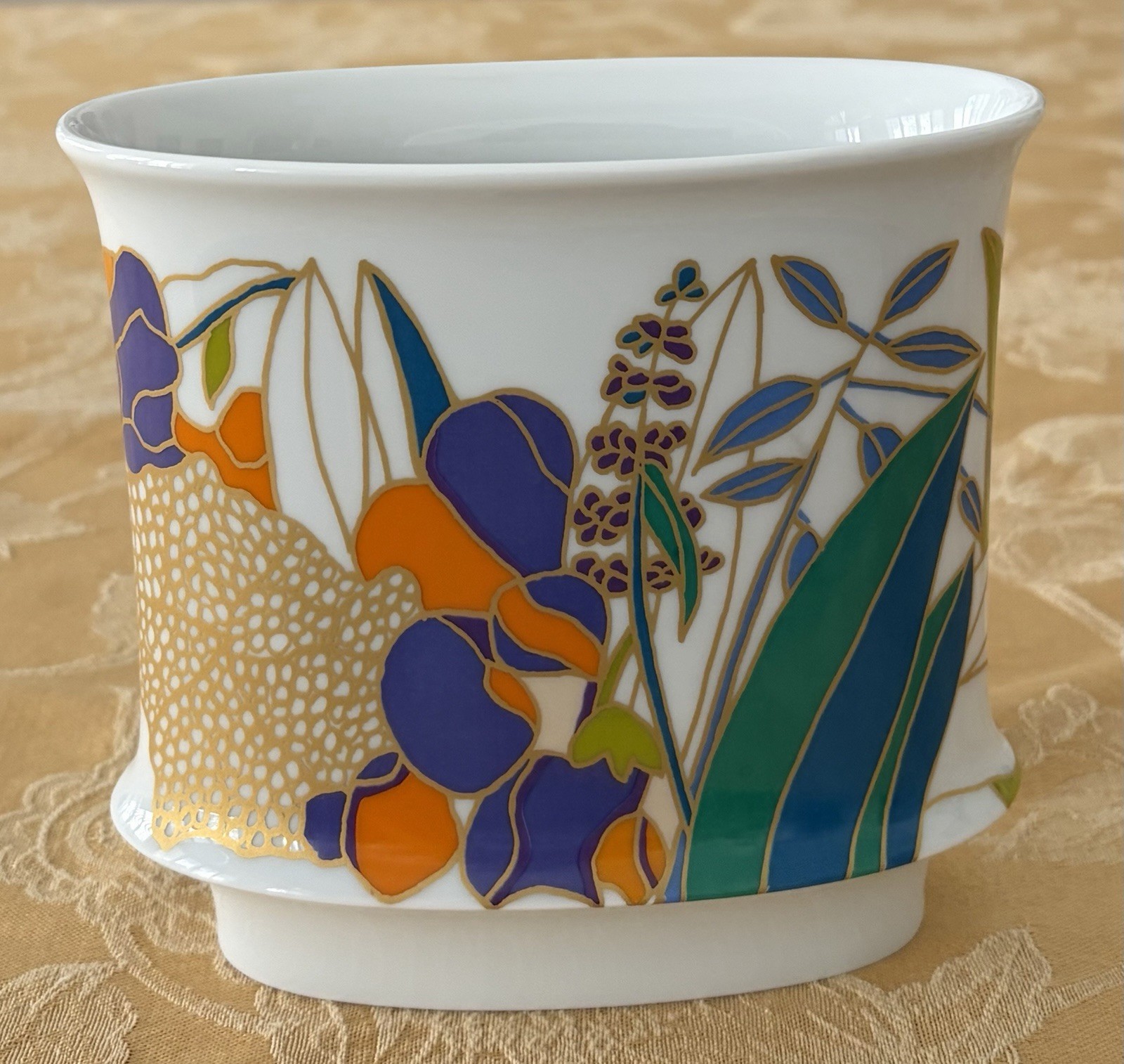 Rosenthal Studio-Linie Porcelain Oval Base Designed By Wolfgang (Wolf) Bauer