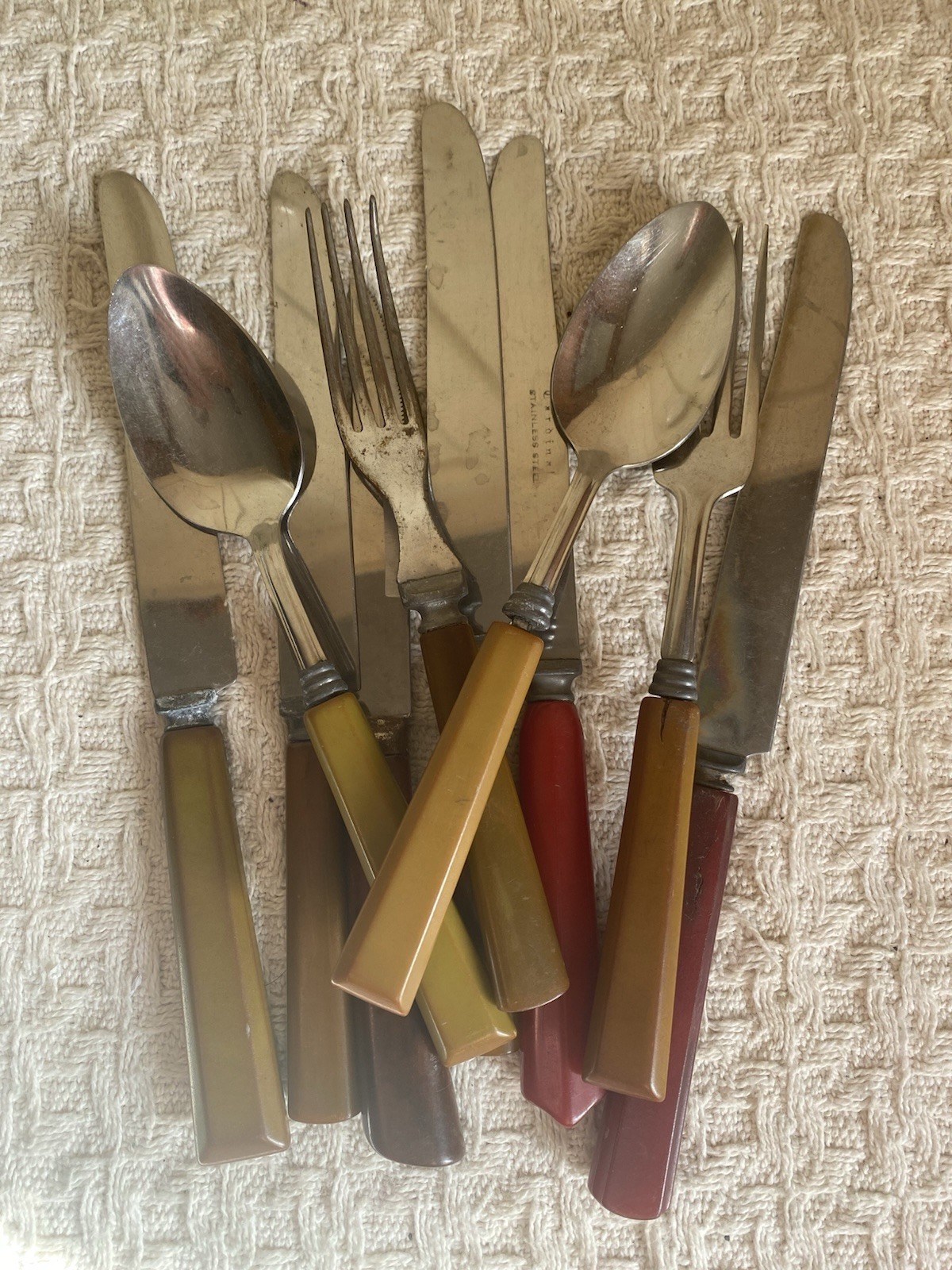 Lot Of 10 Vintage BAKELITE Silverware Assortment MCM Tested Forks Spoons Knives