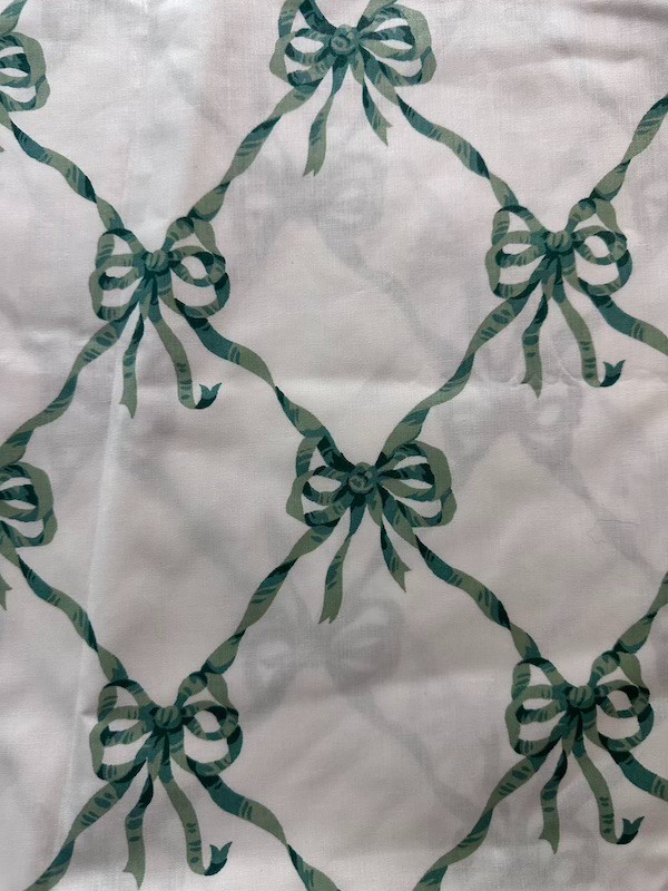 Vtg WAVERLY Decorator Fabric BOWS JOLIE Green/White CHINTZ 3 yds 6 in X 54 in