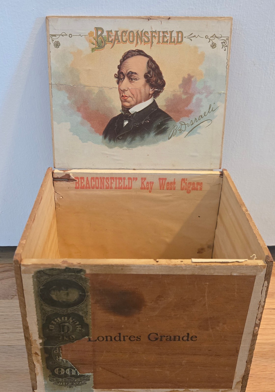 Rare c1900 Beaconsfield Key West Cigar Box Benjamin Disraeli Lithograph