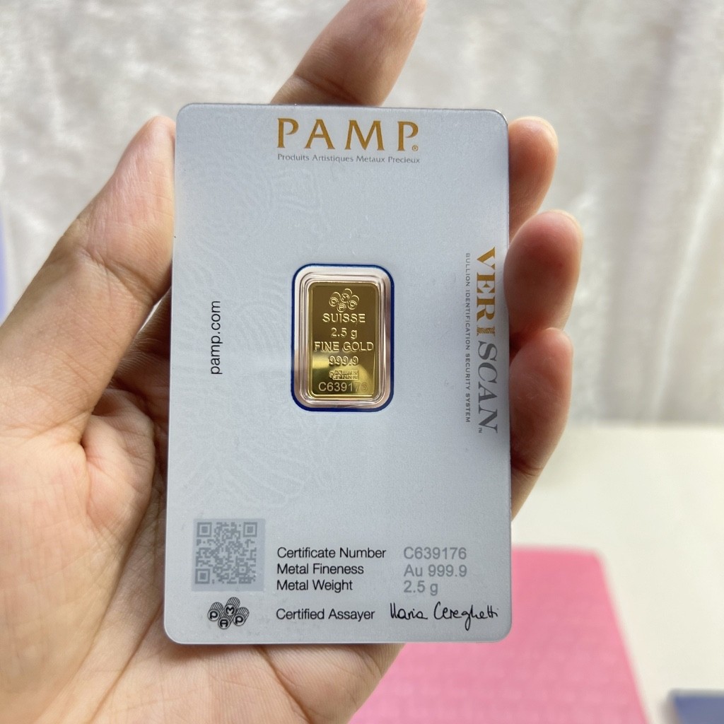 2.5g Gold Bar PAMP Suisse Lady Fortuna 24K 99.99% Gold Bar with Full Assay Card