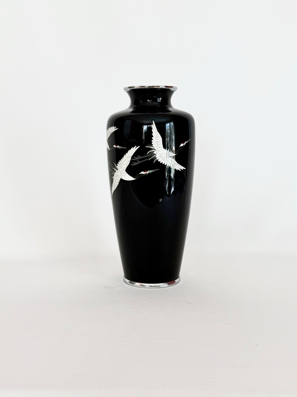 Elegant Japanese Cloisonné Vase Black Three White Cranes SATO