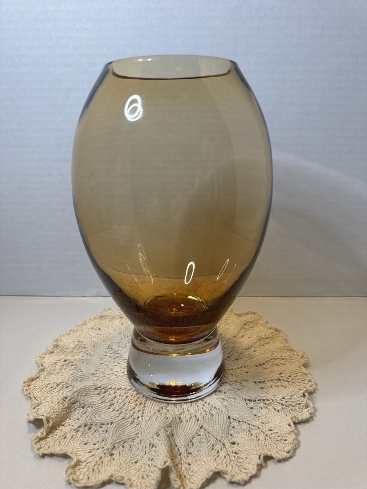 Beautiful Vintage Honey Amber To Clear Art Glass Vase MCM
