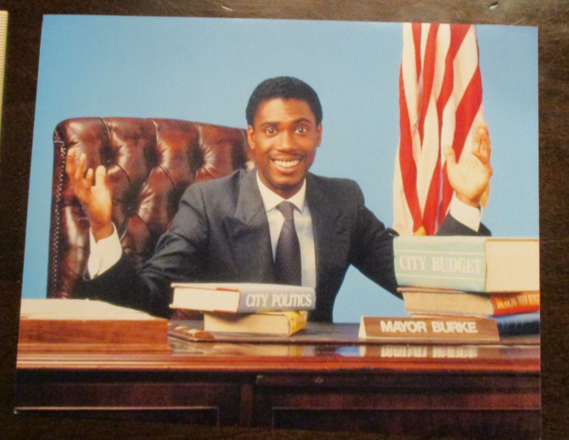 PRESS PROMO PHOTO 1986 TV SHOW HE\'S THE MAYOR WITH KEVIN HOOKS COLOR 8X10 Z502