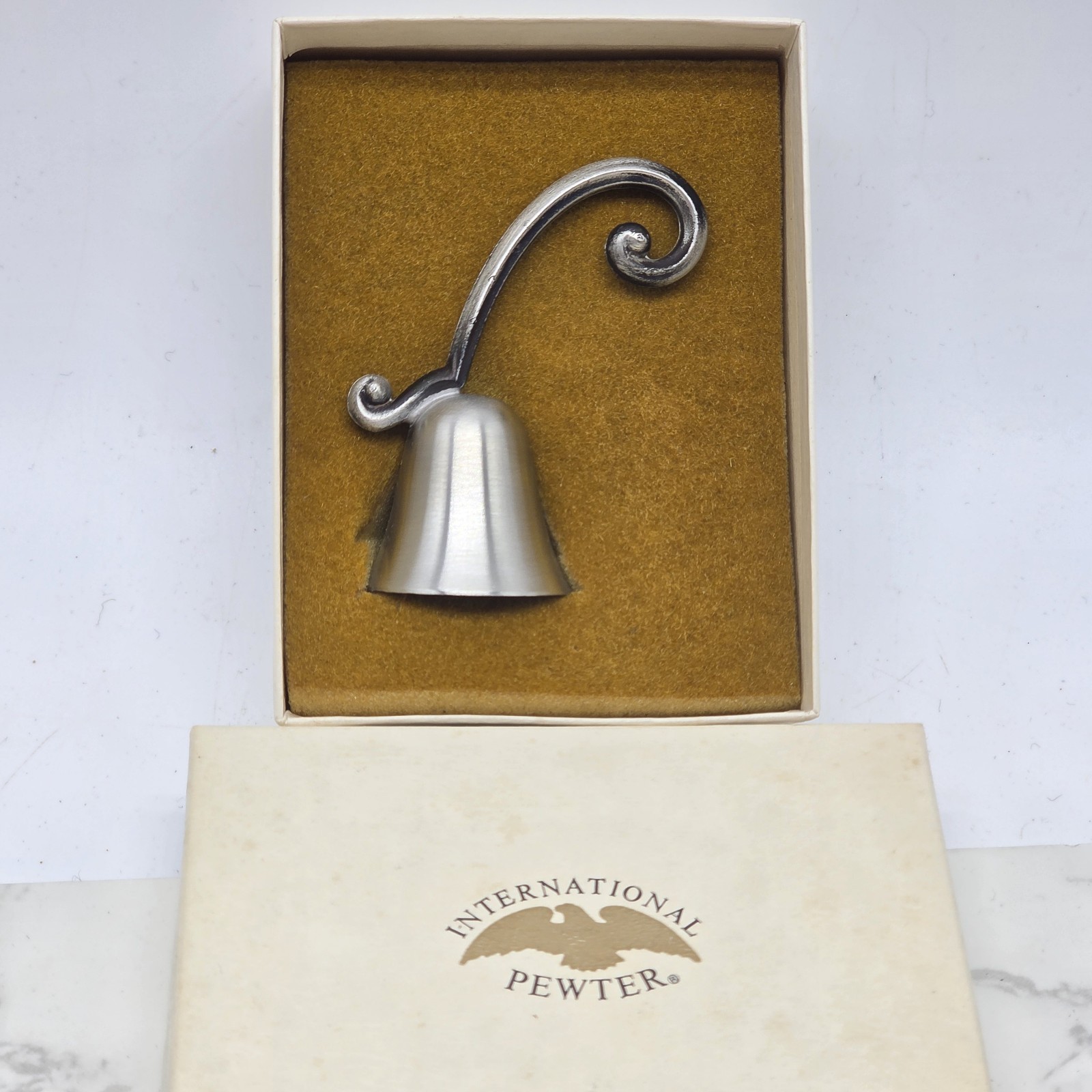 Vintage International Silver Pewter Candle Snuffer Short Finger Held Handle 