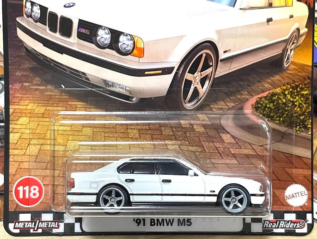HW Boulevard \'91 BMW M5 Hot Wheels Premium #da67bb