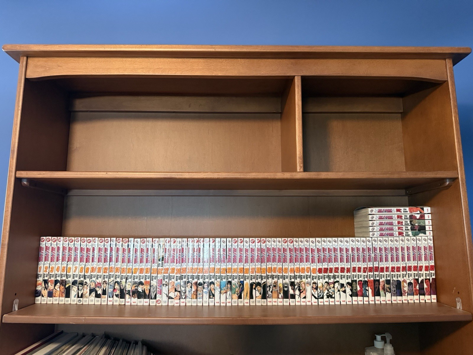 ALL BLEACH MANGA All Colour But The Black Art Book VIZ