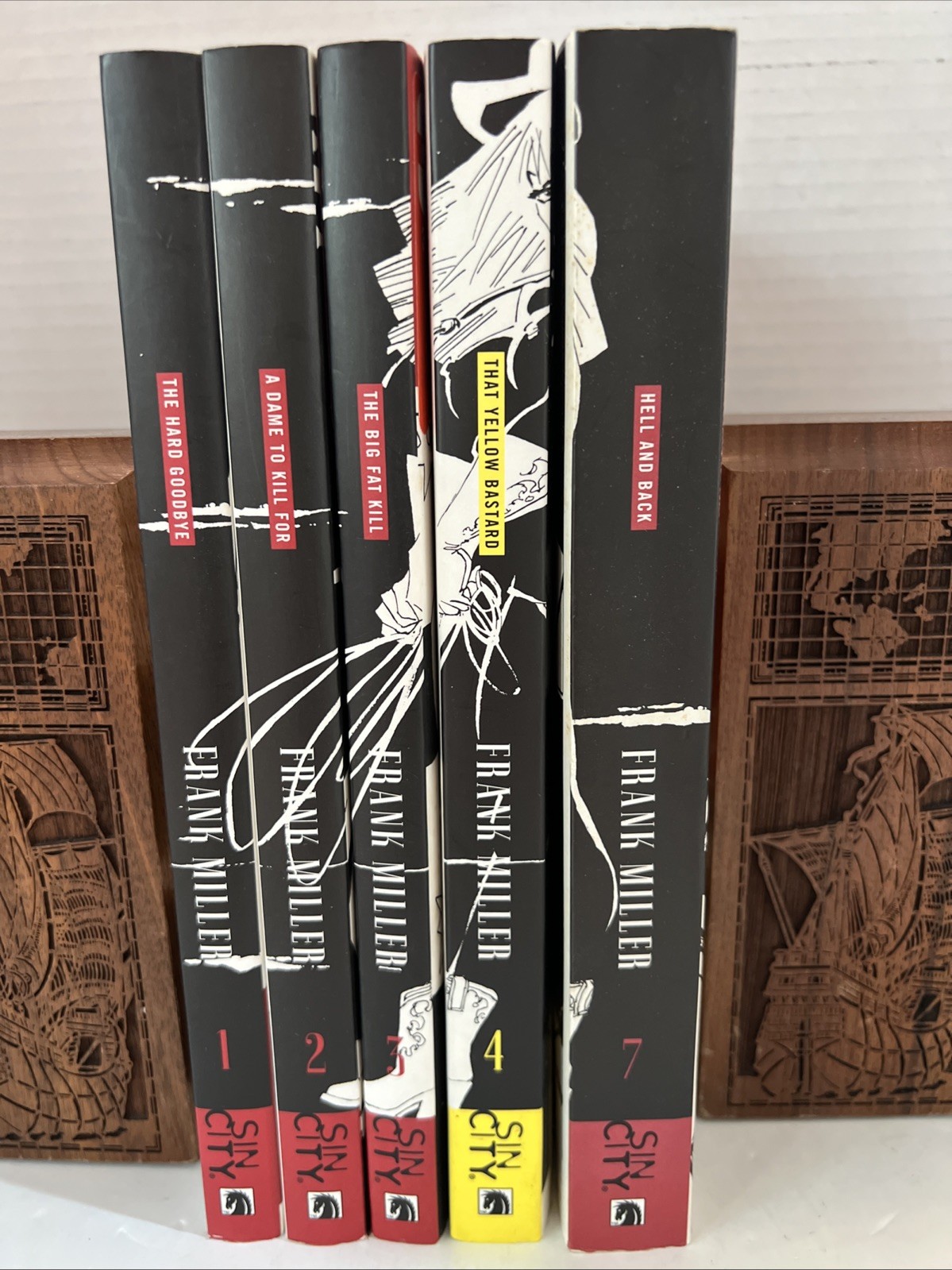 Frank Miller Sin City Graphic Novel Lot 1-4+7(5 Comic Books 2nd Edition PB