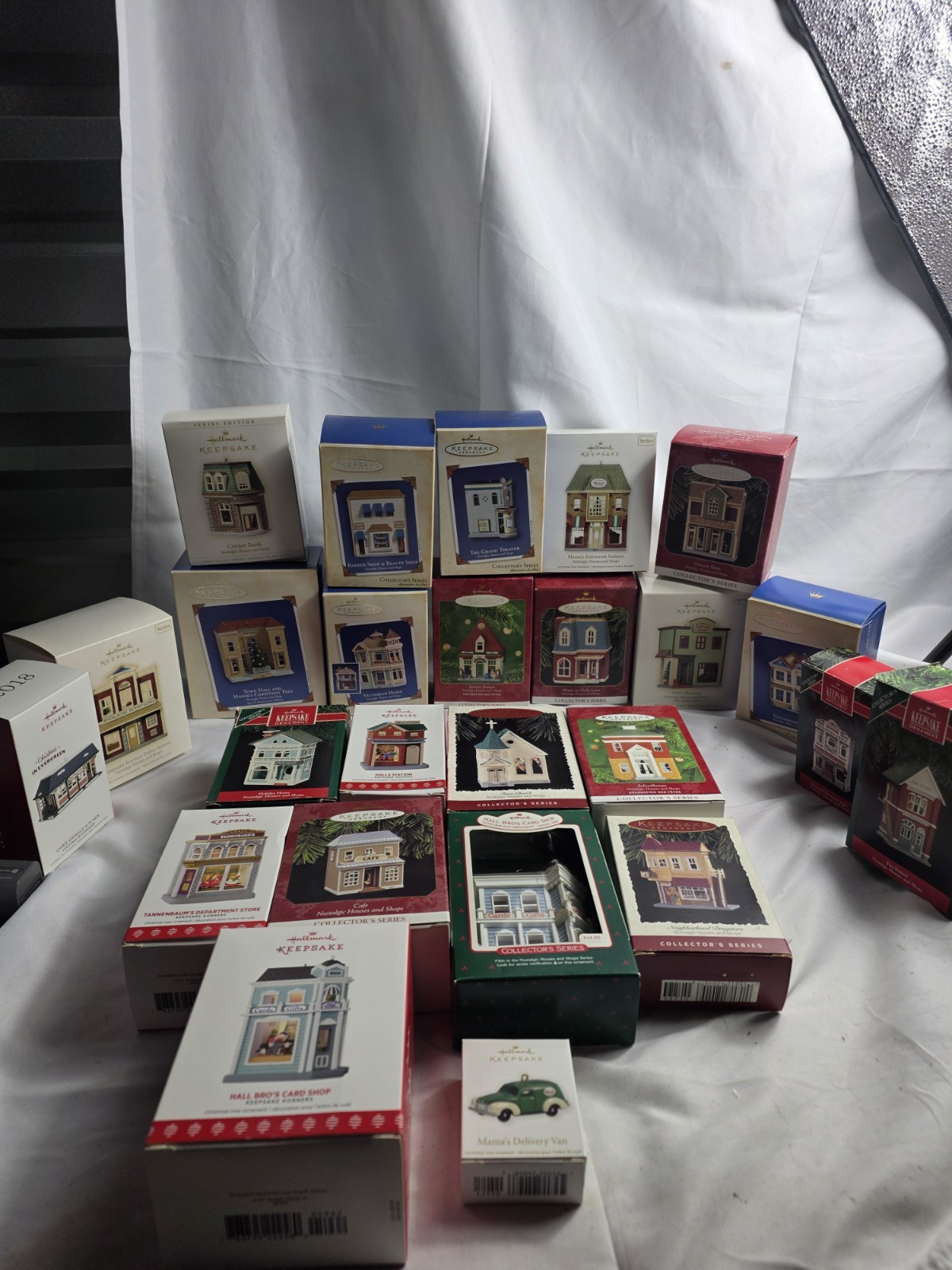 25 Hallmark Nostalgic Houses & Shops 1984-2013 Ornament Lot Victorian Dollhouse